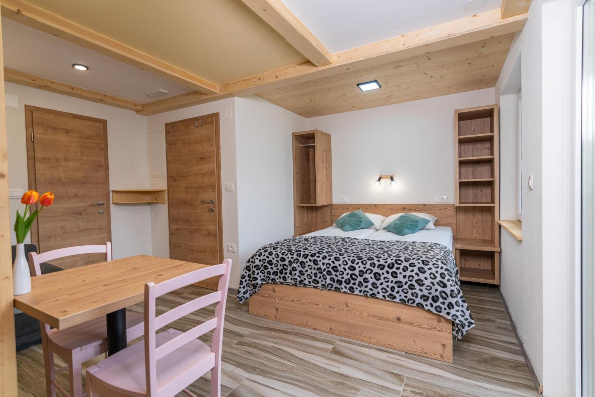 Apartmaji Hodak Бохінь Екстер'єр фото